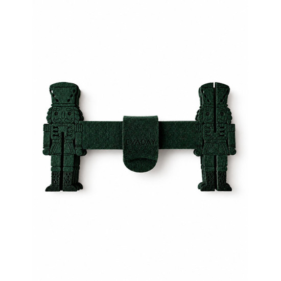 Ronds de serviette CASSE NOISETTES, feutrine vert foncé, 6 pcs