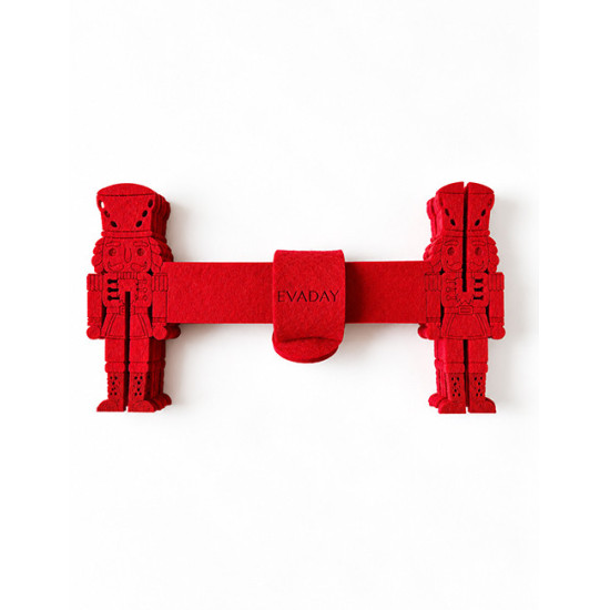 Ronds de serviette CASSE NOISETTES, feutrine rouge, 6 pcs